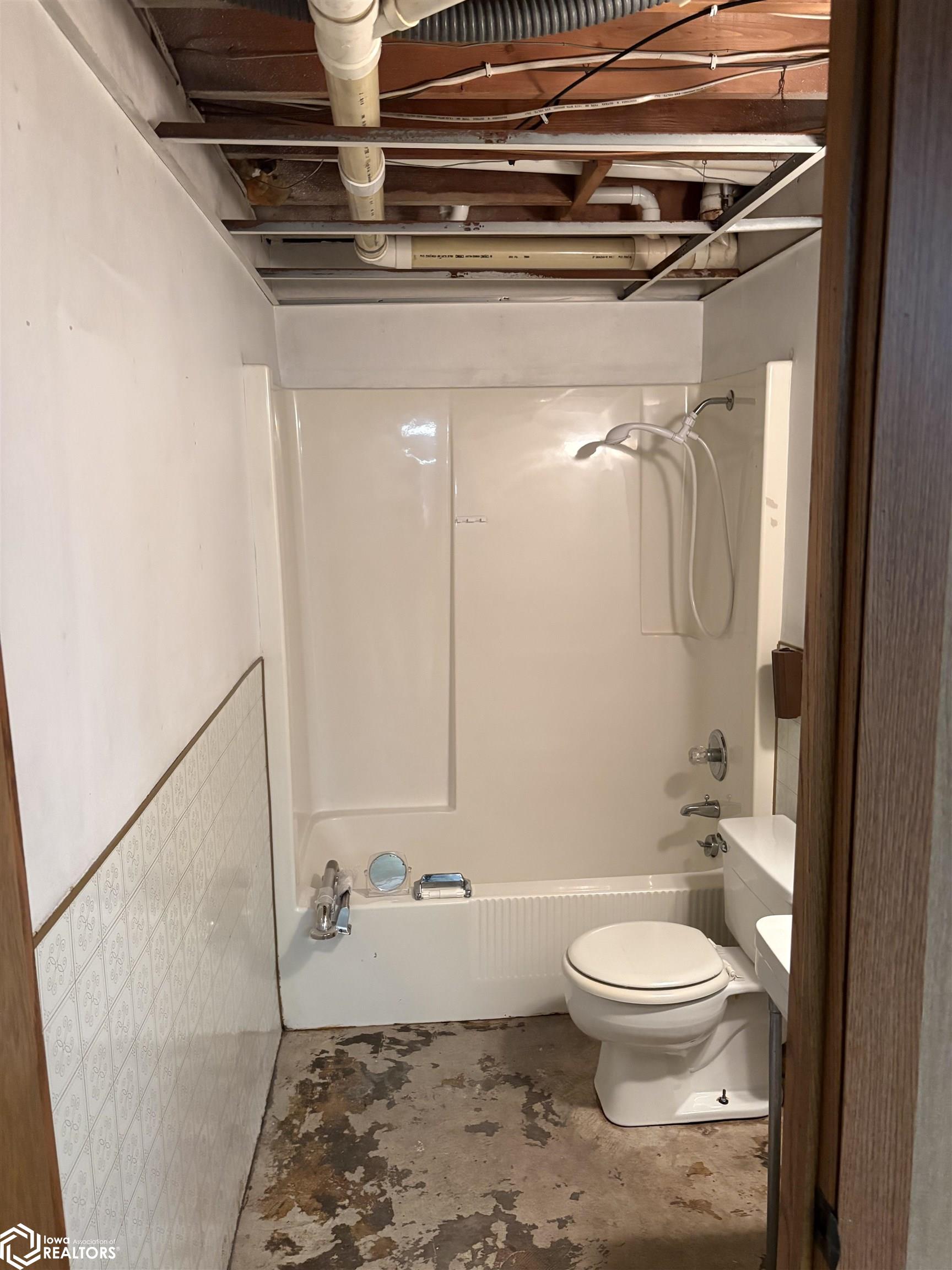 401 Lease St - Photo 4
