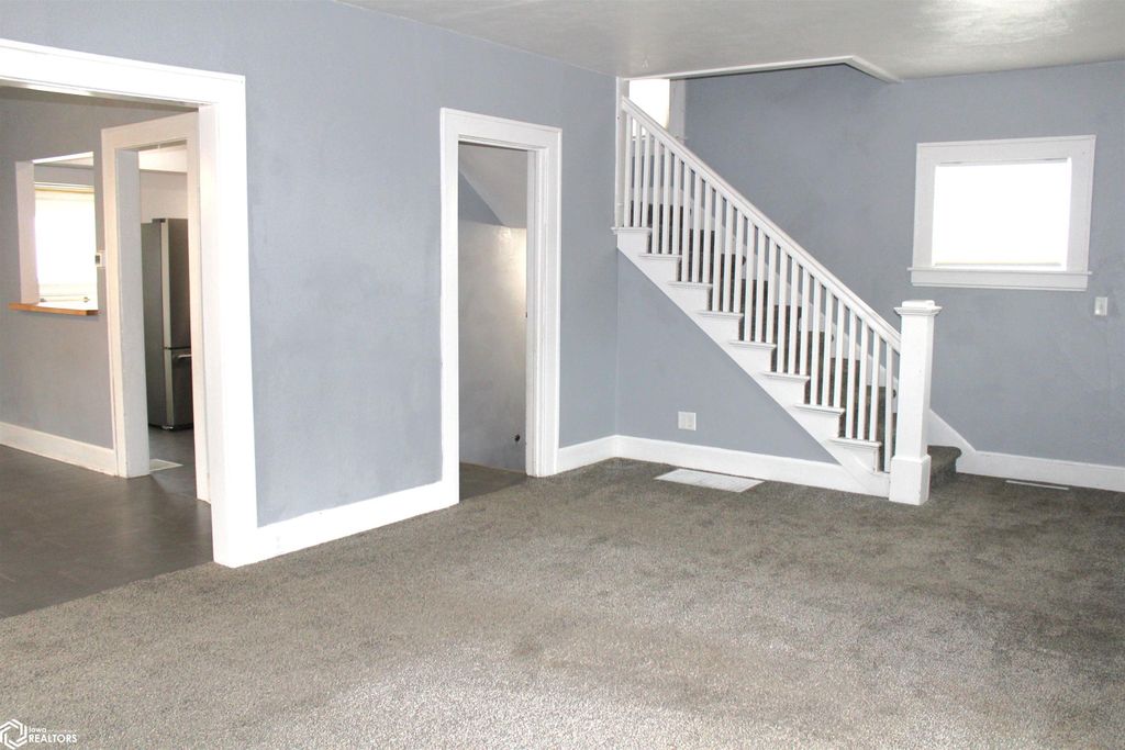 Photo of 105 E North Street, Bloomfield, IA 52537 (MLS # 6335007)