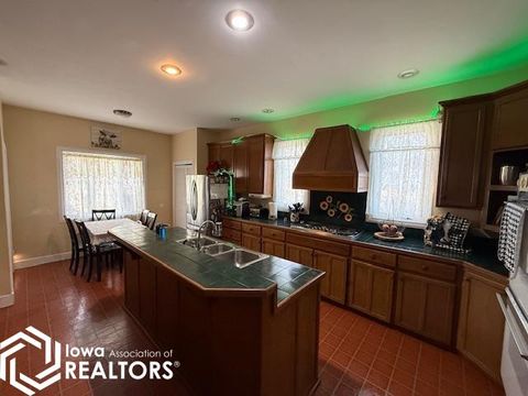 Tiny photo for 1121 Avenue C, Fort Madison, IA 52627 (MLS # 6334690)