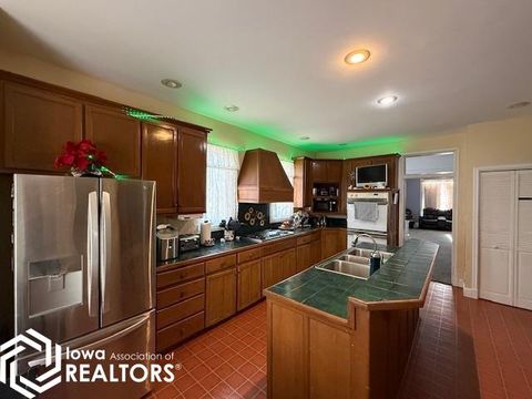 Tiny photo for 1121 Avenue C, Fort Madison, IA 52627 (MLS # 6334690)