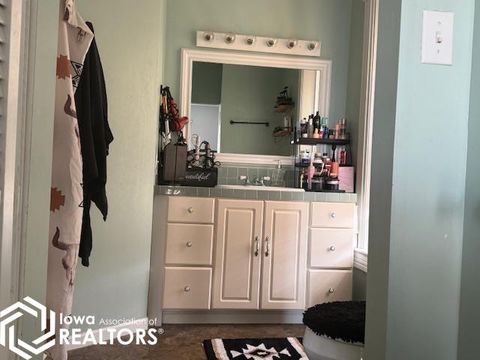 Tiny photo for 1121 Avenue C, Fort Madison, IA 52627 (MLS # 6334690)