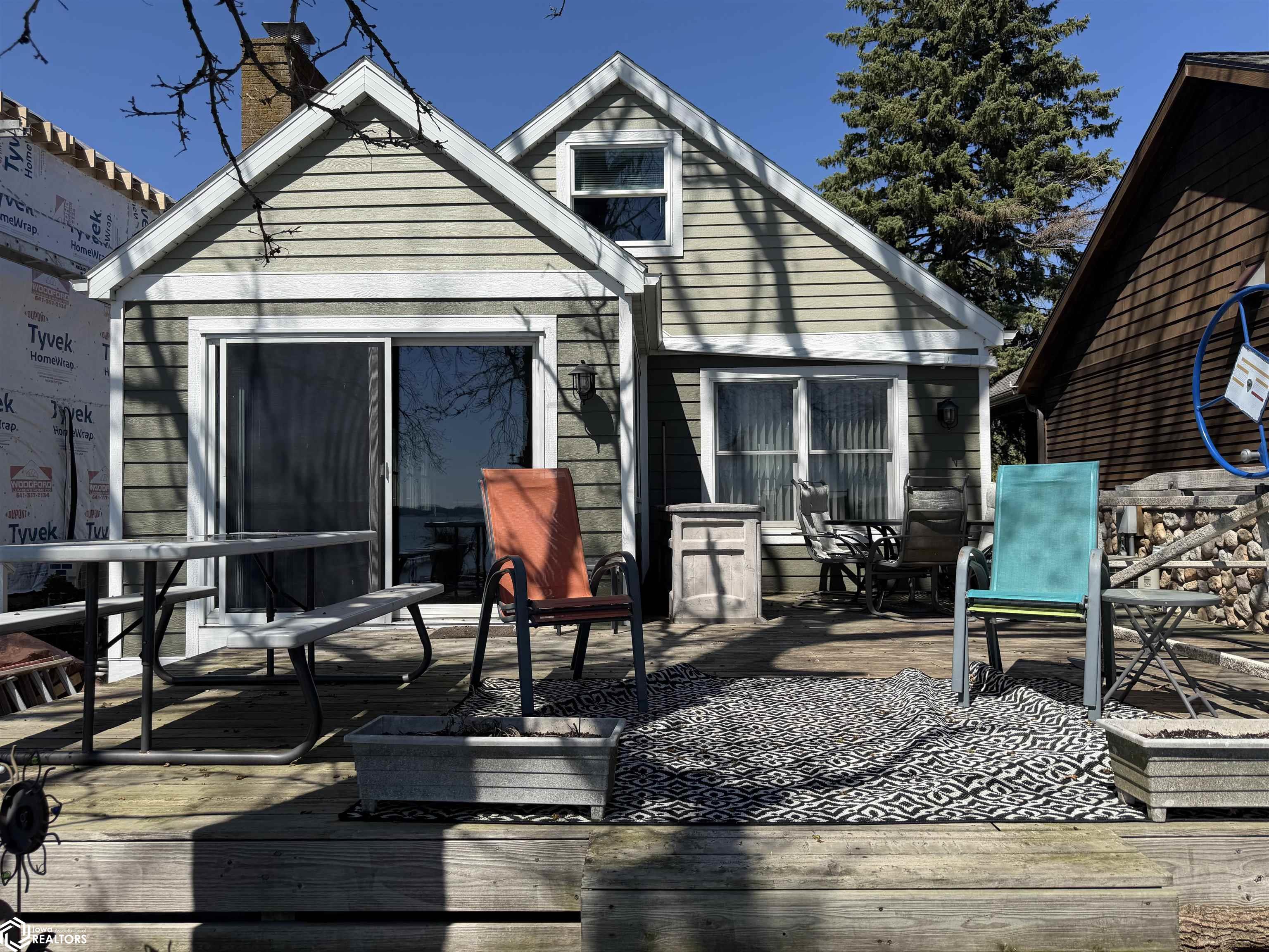 725 N Shore Drive