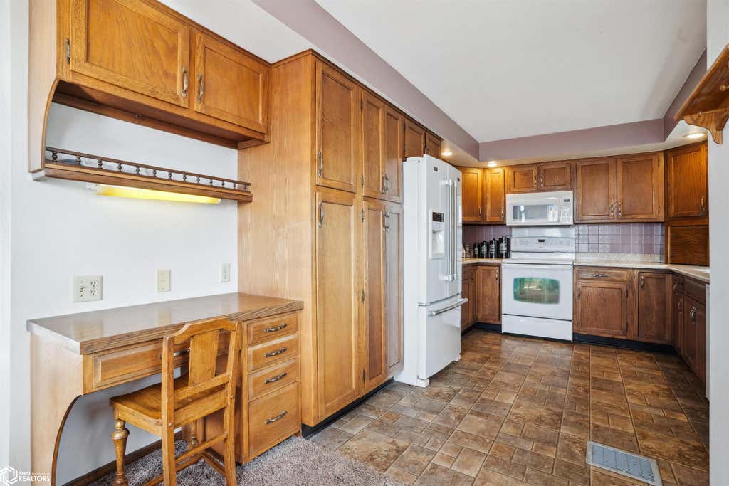 Photo of 1633 150th Street, Mount Pleasant, IA 52641 (MLS # 6338998)