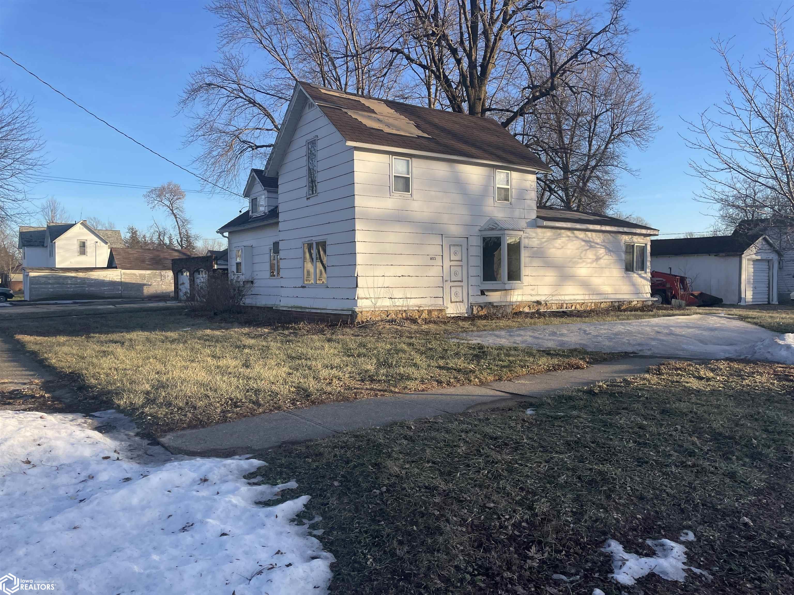603 7th Street - Photo 2