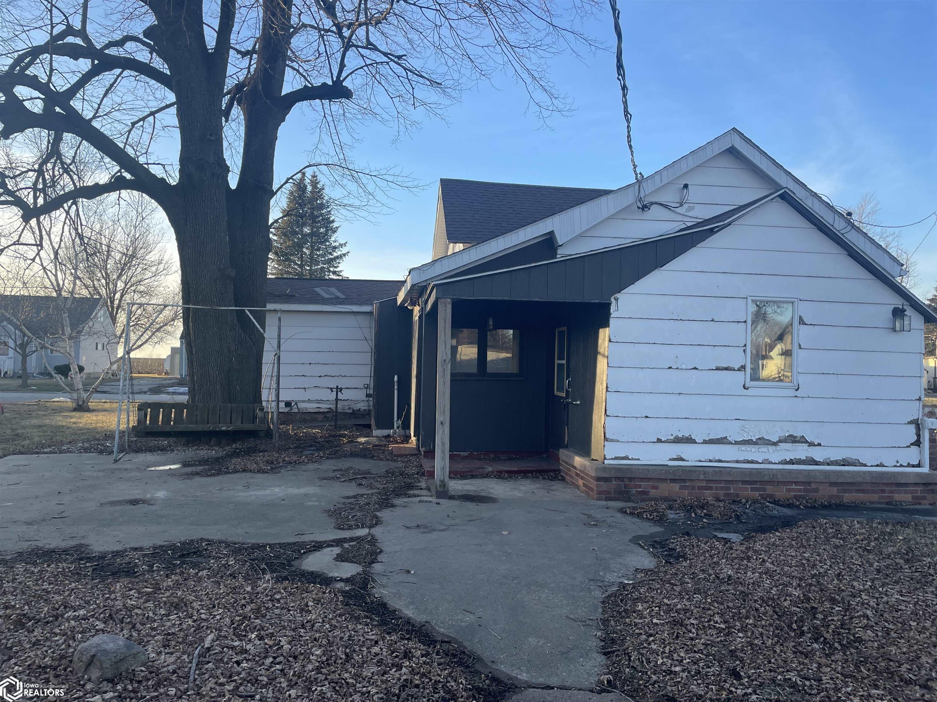 603 7th Street - Photo 3