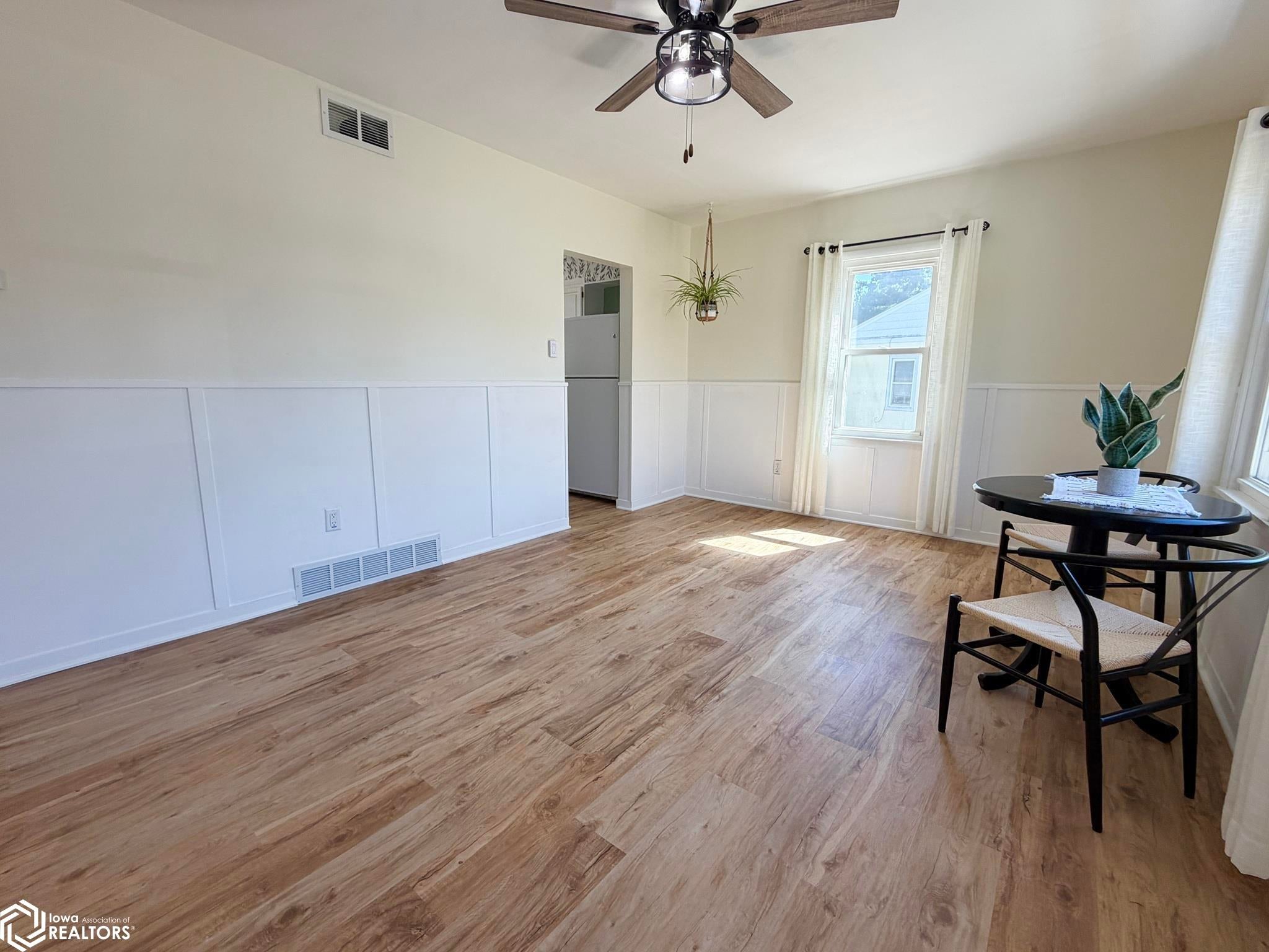 606 W 14th Street N