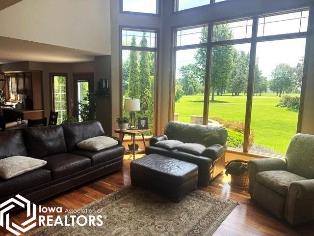 1511 W Valleyview Drive