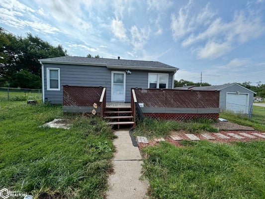 612 W JEFFERSON AVE, FAIRFIELD, IA 52556 - Image df9f378be5a23ae123ed7ae8a9bc4a06/677589618