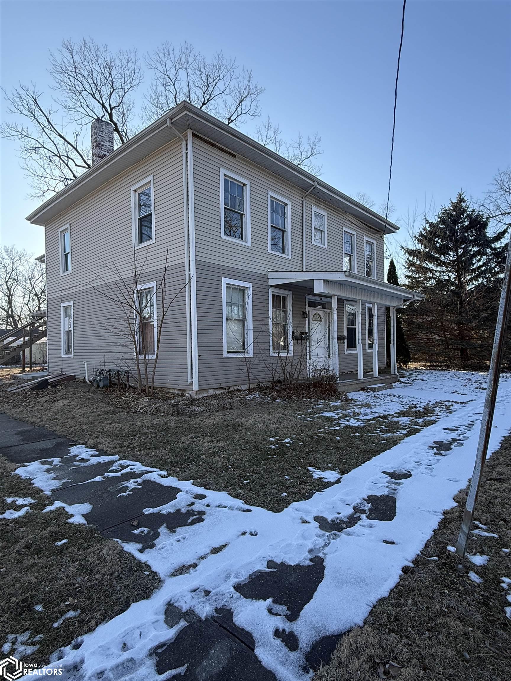 350 Van Buren Street