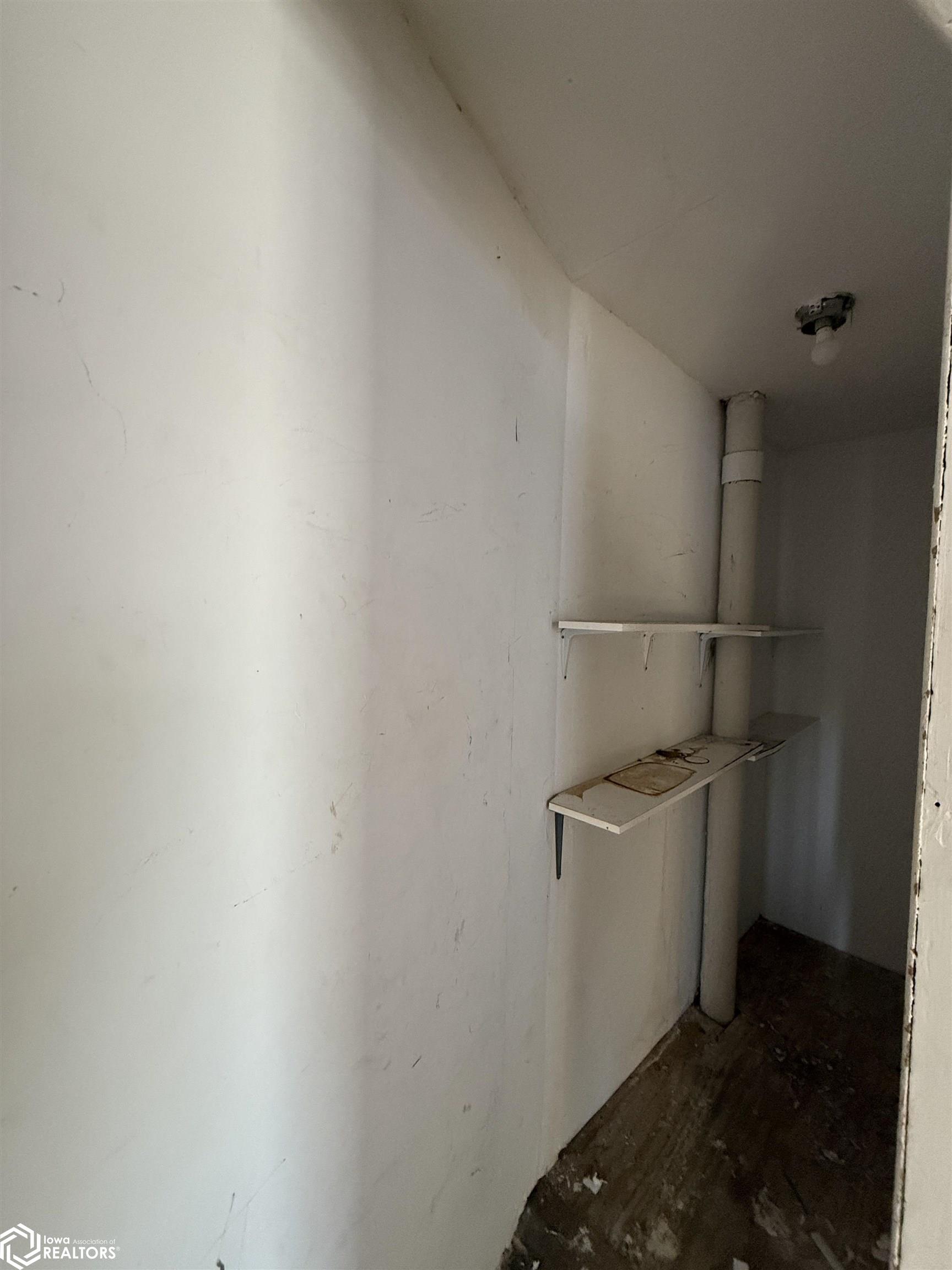 350 Van Buren Street