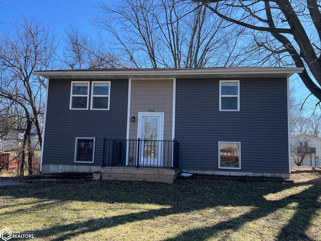 Photo of 400 W Orange St St, Mount Pleasant, IA 52641 (MLS # 6336473)