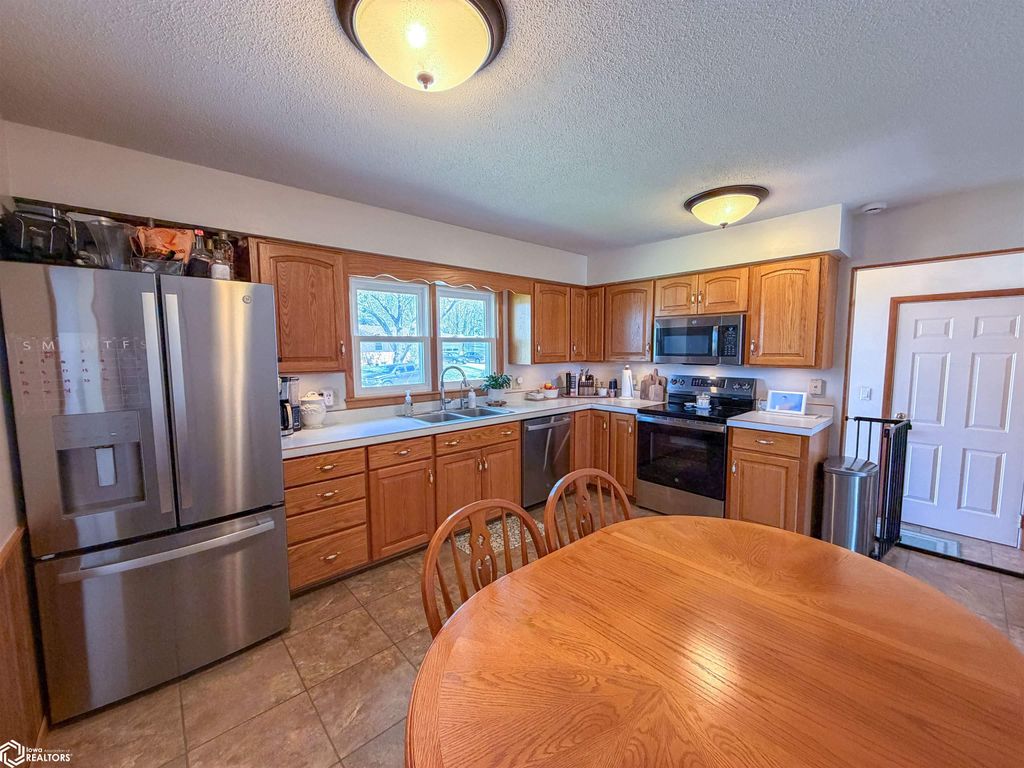 Photo of 1307 Vale Drive, Hampton, IA 50441 (MLS # 6337509)