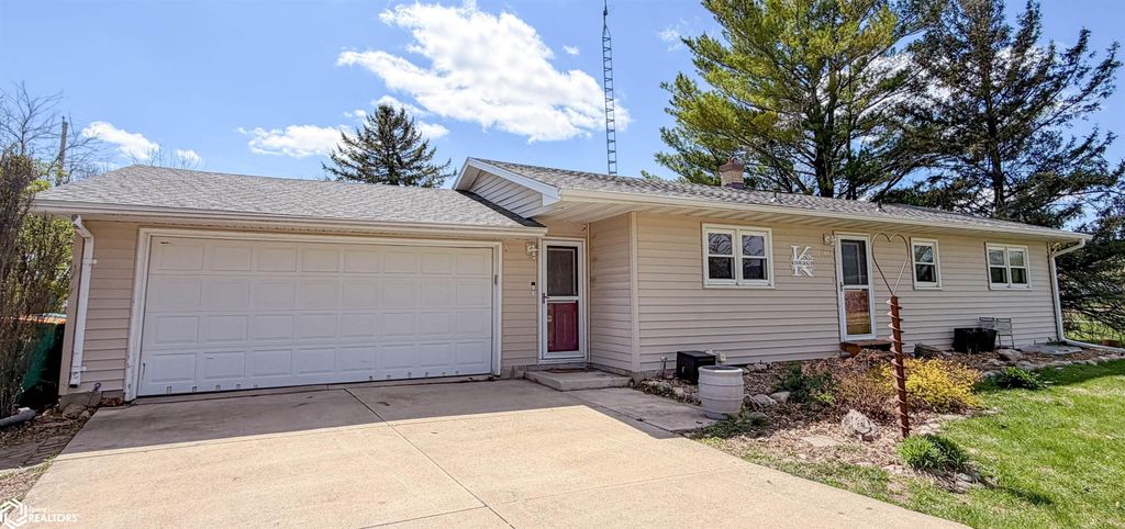 Photo of 1307 Vale Drive, Hampton, IA 50441 (MLS # 6337509)