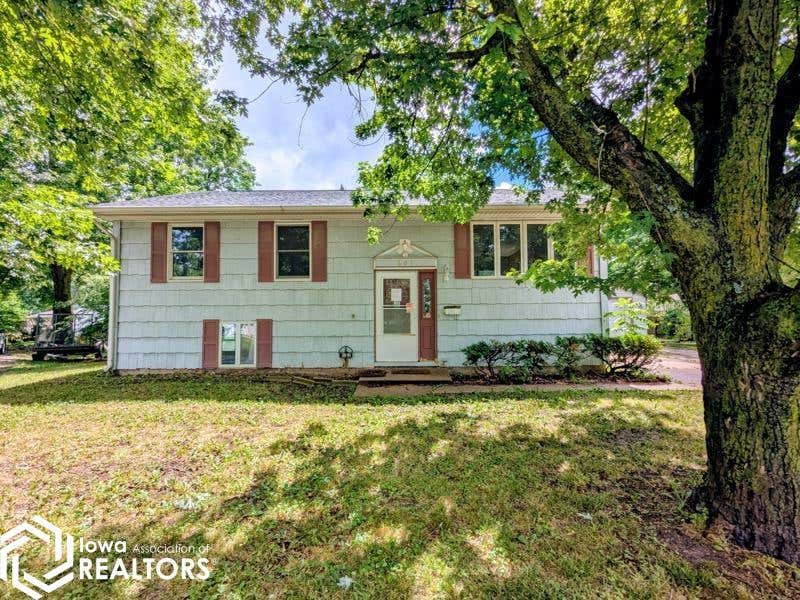 Photo of 603 N Collins Circle, Mount Pleasant, IA 52641 (MLS # 6339254)