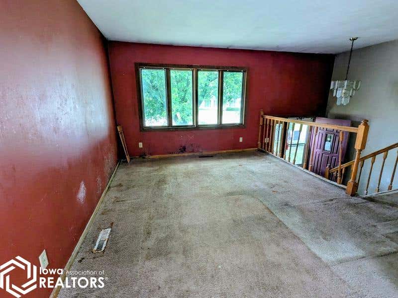 Photo of 603 N Collins Circle, Mount Pleasant, IA 52641 (MLS # 6339254)