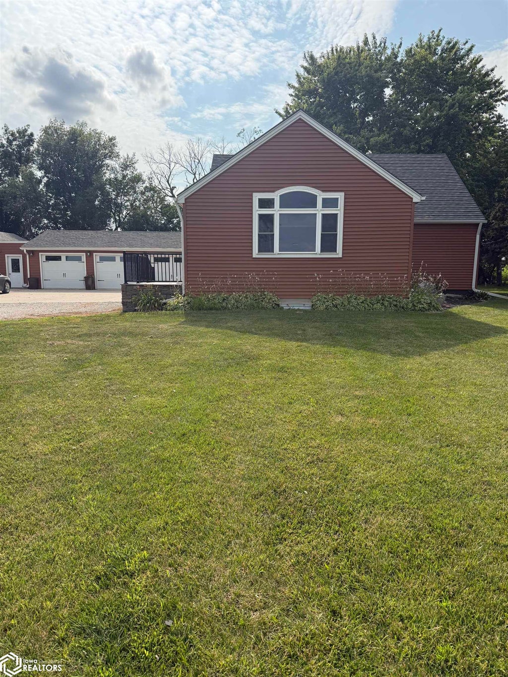 Photo of 4607 580Th Avenue, West Bend, IA 50597 (MLS # 6342315)