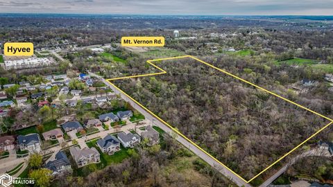 1310 SE 42nd Street Cedar Rapids IA 52403