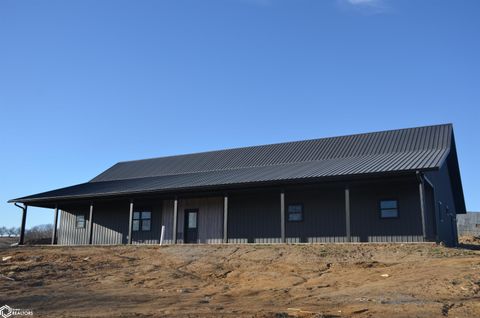 32880 437th Street Unionville IA 52594