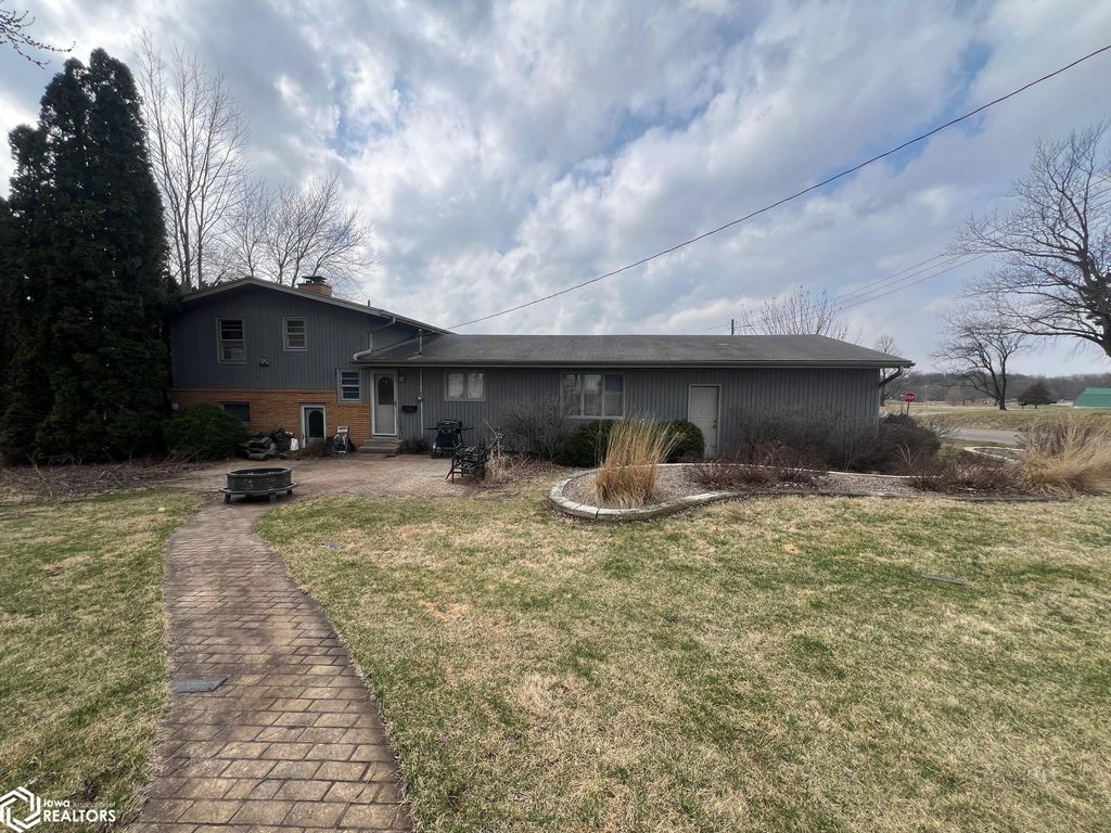 Photo of 600 S Main St St, Morning Sun, IA 52640 (MLS # 6336262)