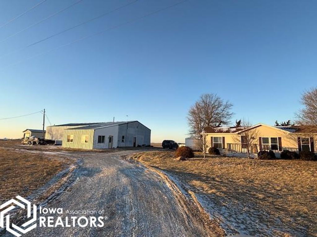 Photo of 1861 Highway 78, Mount Pleasant, IA 52641 (MLS # 6335374)
