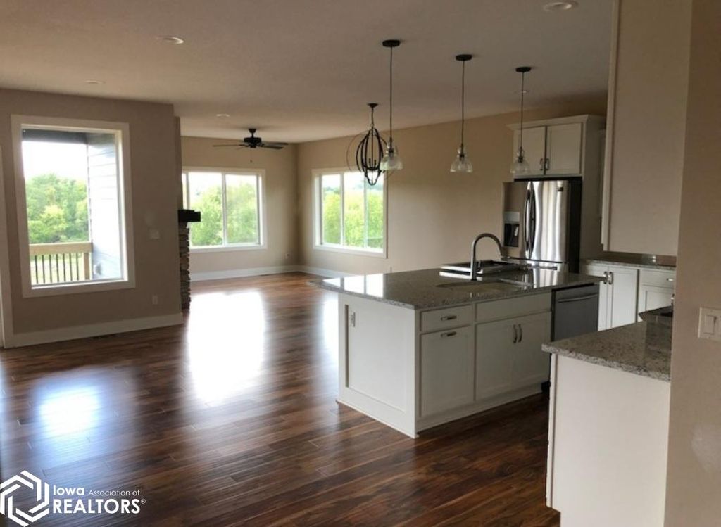 Photo of 7975 Coolidge Street, Norwalk, IA 50211 (MLS # 6335454)