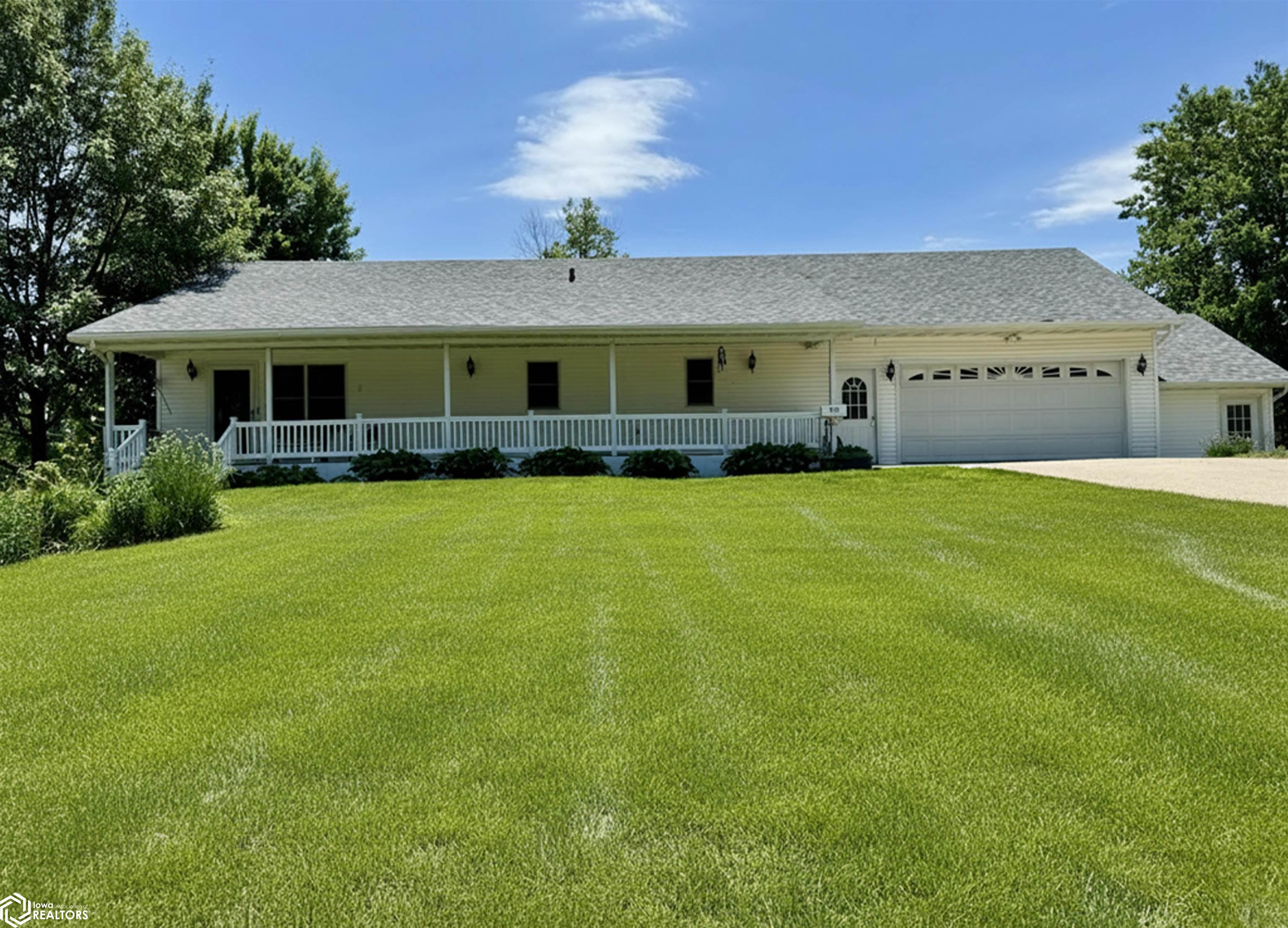 Photo 1 of 27 — 707 E Madison, Mount Ayr, IA 50854