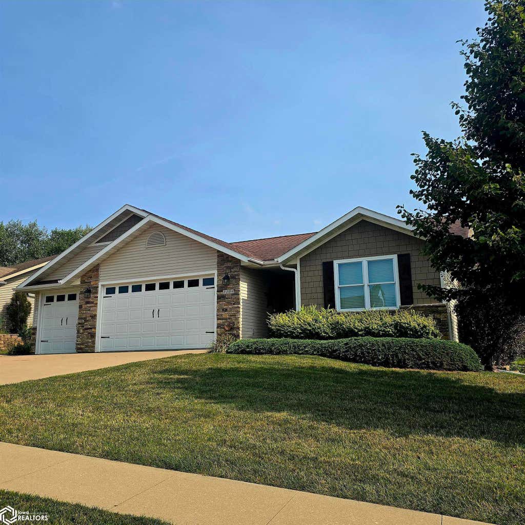 Photo of 1106 Arbor Trace Drive, Oskaloosa, IA 52577 (MLS # 6341565)