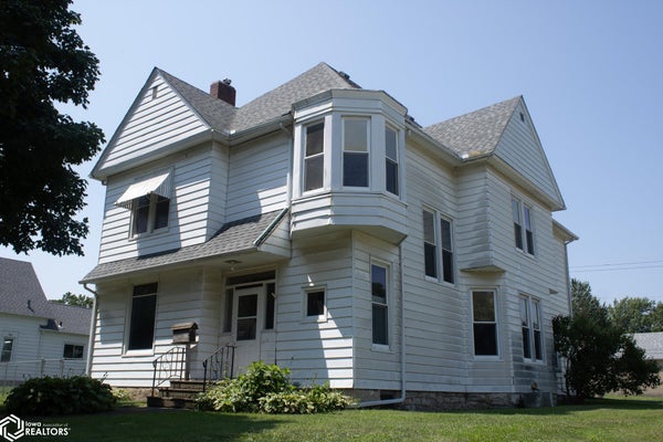 1601 S CENTRAL AVE, BURLINGTON, IA 52601 - Image ea2a1cdc48a079f9cf0fd7d9c5139c87/1572867268