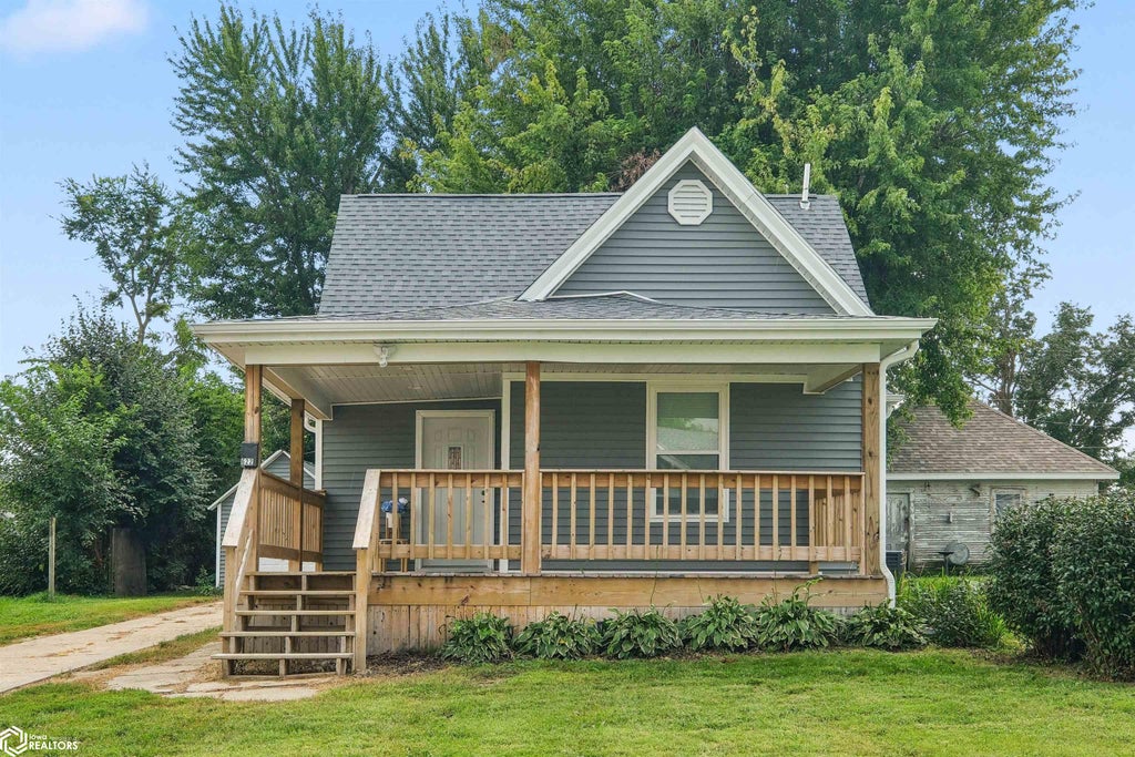 Photo of 622 W Boone Street, Marshalltown, IA 50158 (MLS # 6342325)
