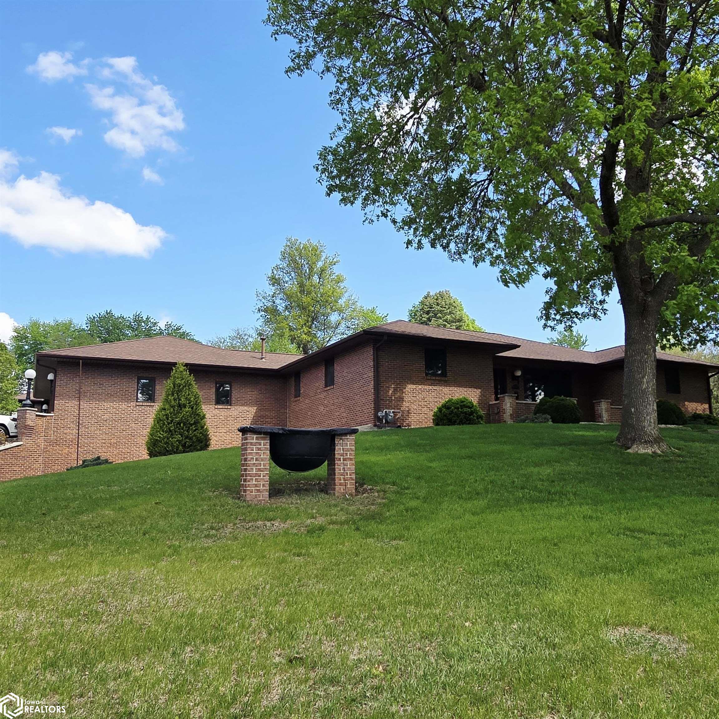 105 W Glendale Road