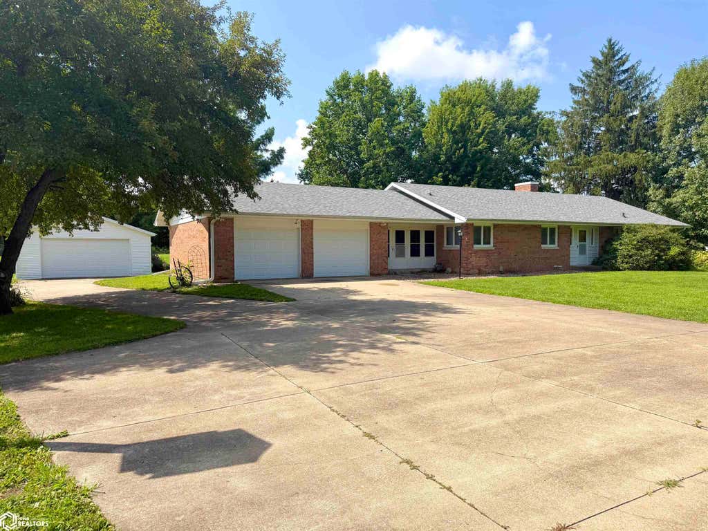 Photo of 4682 Summer St ST, Burlington, IA 52601 (MLS # 6341238)