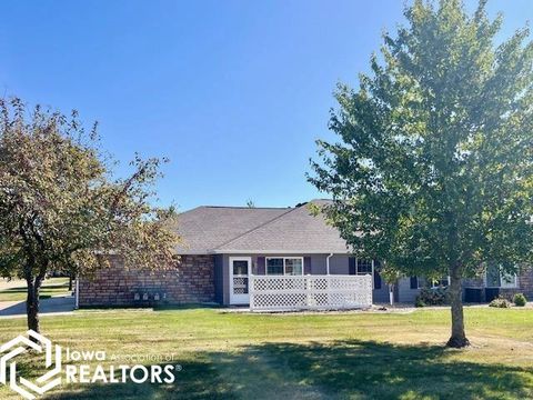 Photo of 1704 E Ashford Avenue, Mount Pleasant, IA 52641 (MLS # 6332707)