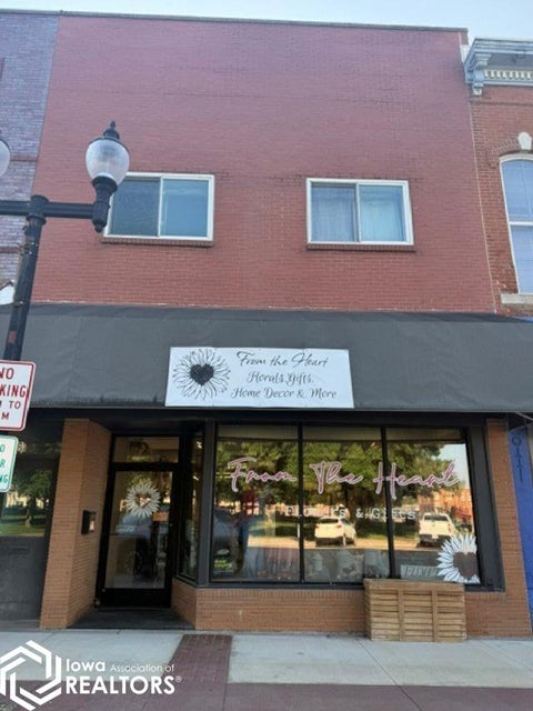 Photo of 116 S Main Street, Mount Pleasant, IA 52641 (MLS # 6341182)