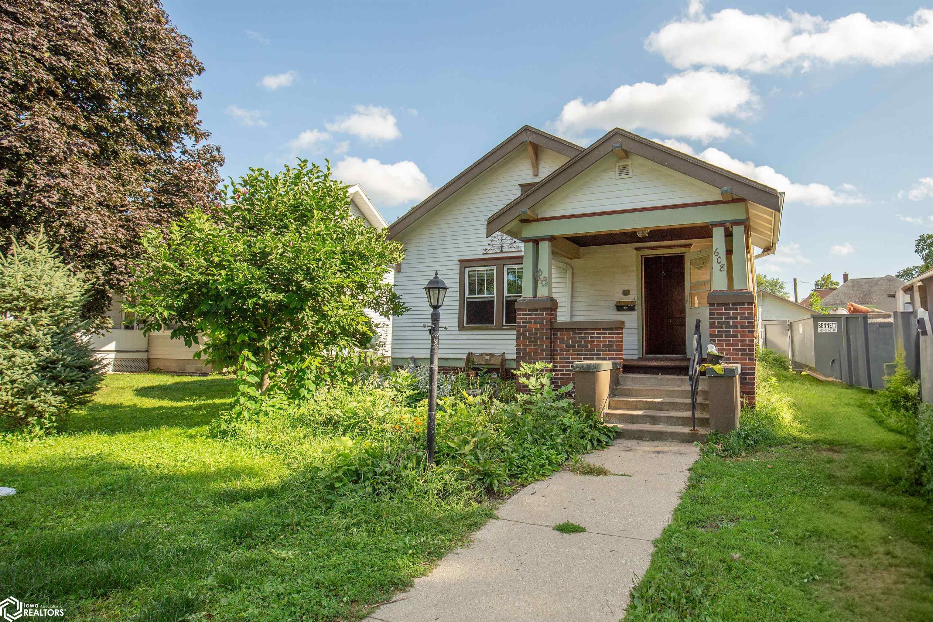 Photo 1 of 15 — 608 E Elm Street, Algona, IA 50511
