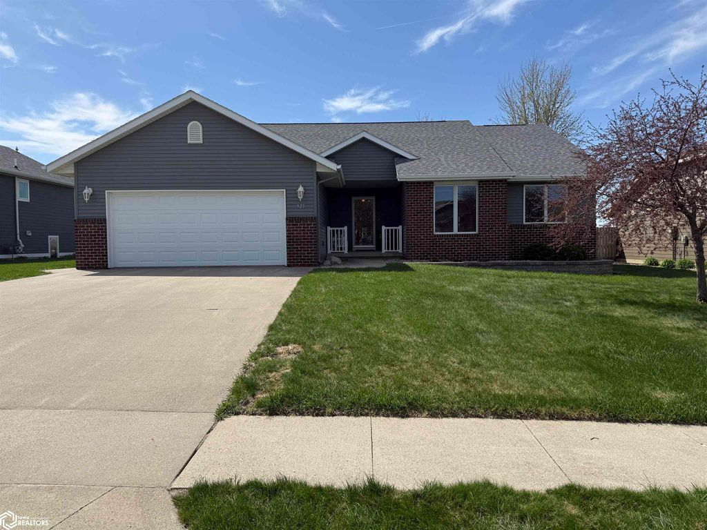 Photo of 521 Summit Drive, Carroll, IA 51401 (MLS # 6337580)