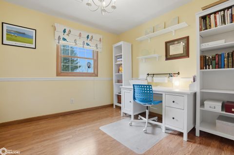Tiny photo for 909 S Oakbrook Drive, Mount Pleasant, IA 52641 (MLS # 6337025)