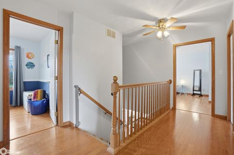 Tiny photo for 909 S Oakbrook Drive, Mount Pleasant, IA 52641 (MLS # 6337025)