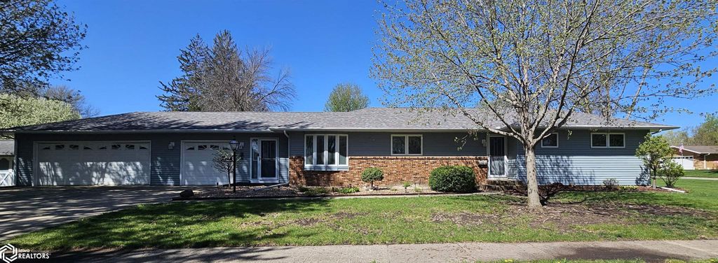 Photo of 204 S Roan Street, Algona, IA 50511 (MLS # 6337607)