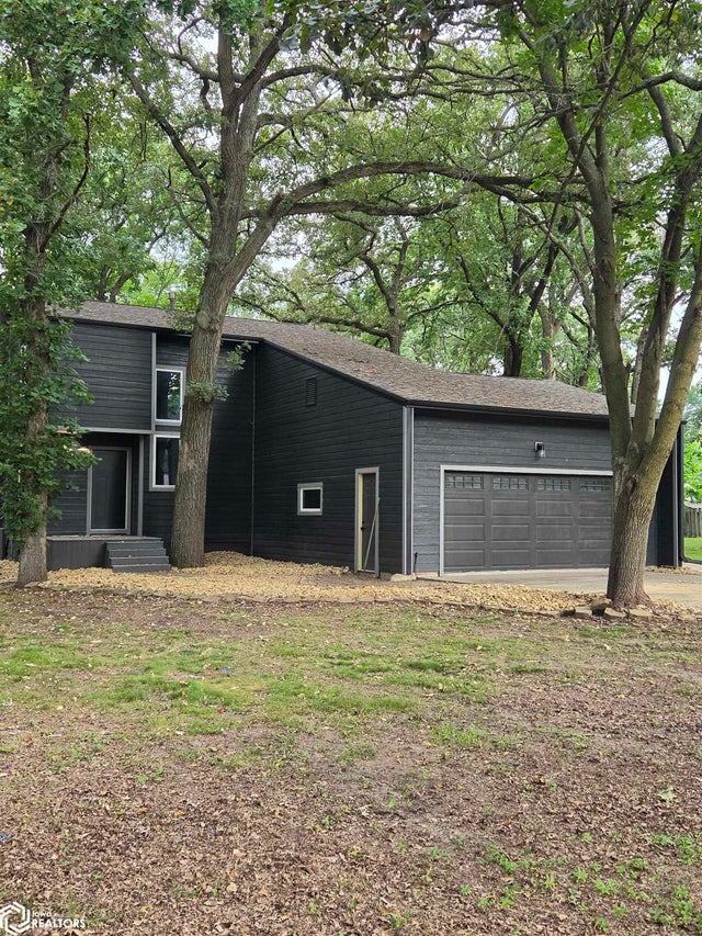 205 Woodlyn Way