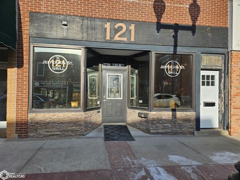 Photo of 121 N Jefferson St. St, Mount Pleasant, IA 52641 (MLS # 6336918)