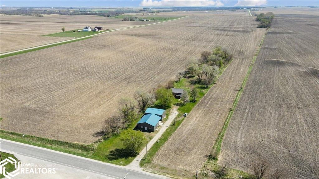 Photo of 27186 Highway S33, Hubbard, IA 50122 (MLS # 6337505)