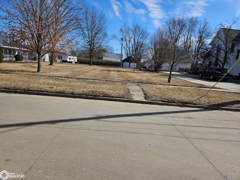 Tiny photo for 502 S White St. St, Mount Pleasant, IA 52641 (MLS # 6335555)