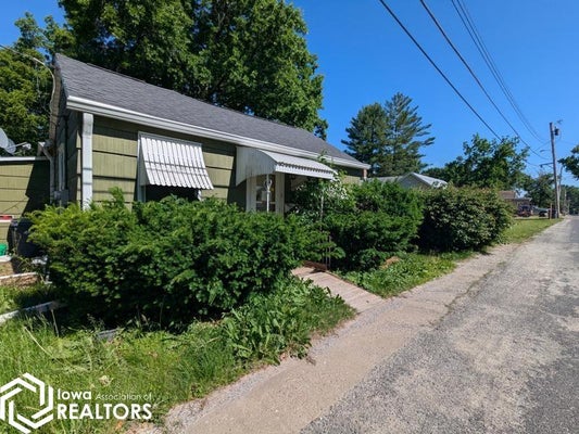 1234 CAROLINE ST, BURLINGTON, IA 52601 - Image f11116085bab9a3e47ddfa9bc88d465b/463730737