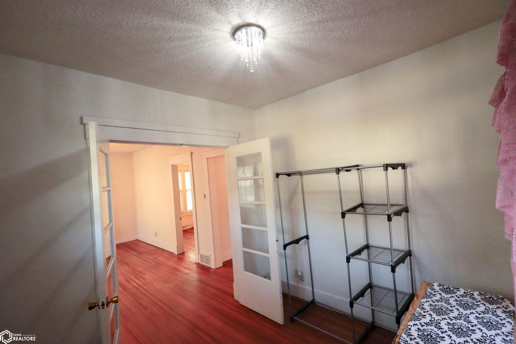 Photo of 703 N College Avenue, Mount Pleasant, IA 52641 (MLS # 6331462)