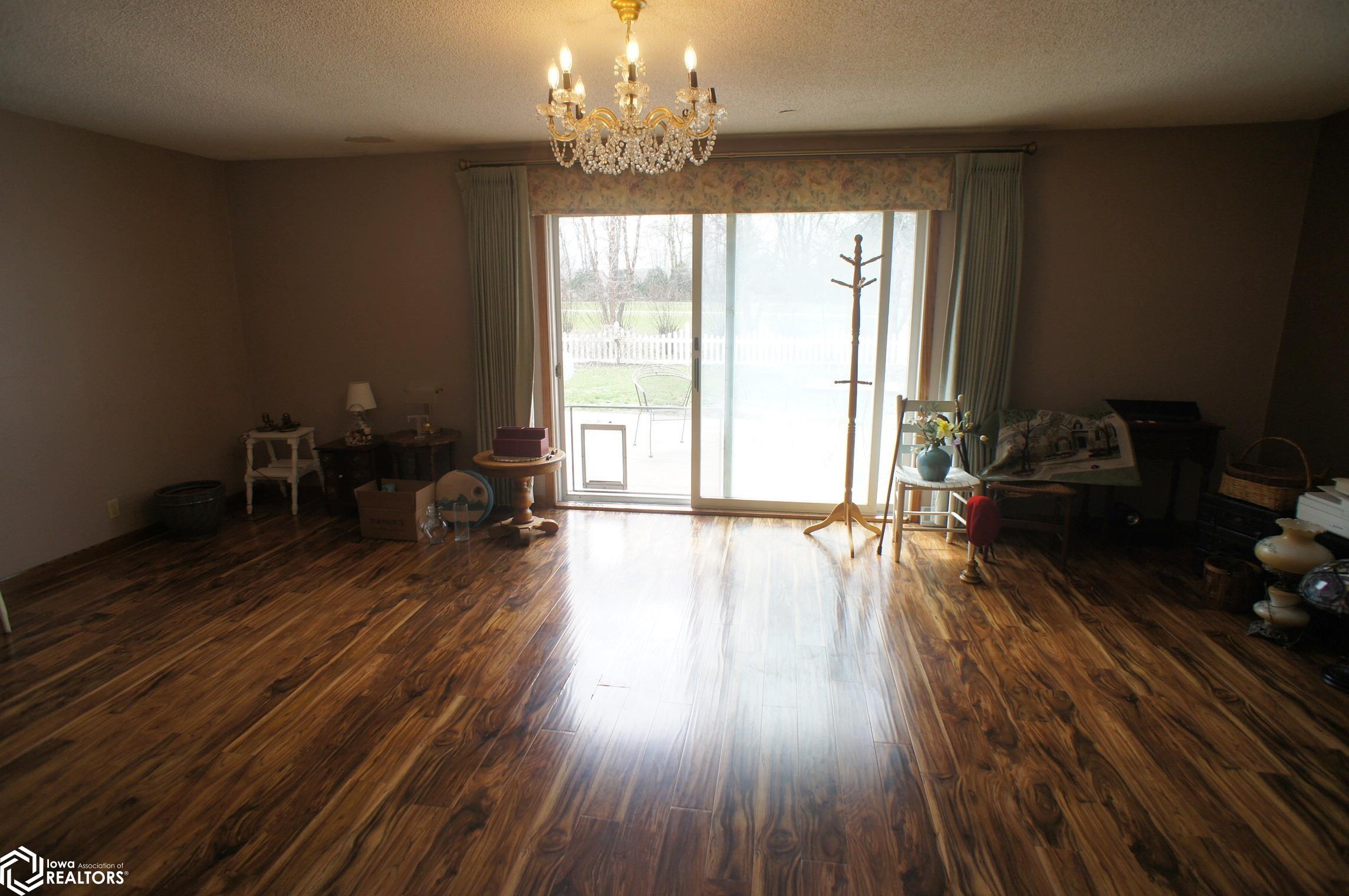 102 Bicentennial Court