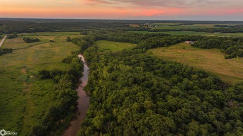 11555 Swallow Boulevard Floris IA 52560