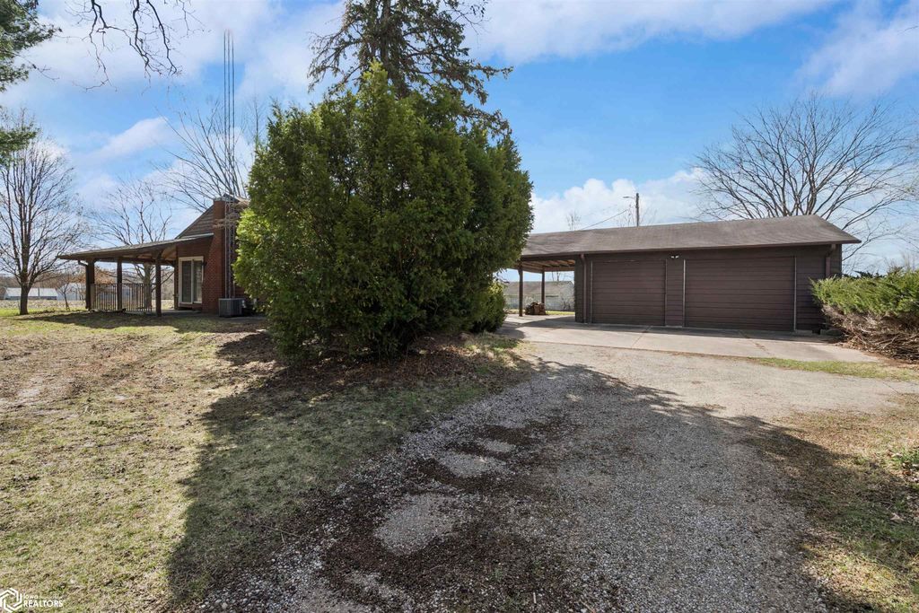 Photo of 22785 Dmc Highway 79, Danville, IA 52623 (MLS # 6336758)