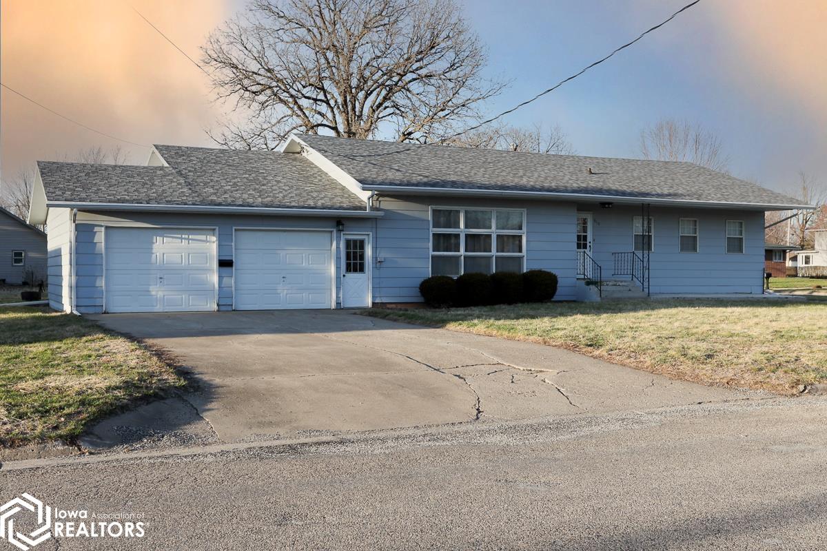 Photo 1 of 26 — 610 W Jefferson Street, Lake City, IA 51449