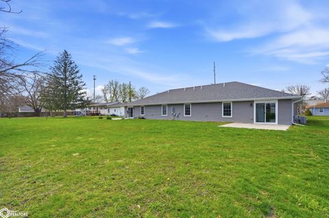 Tiny photo for 614 N Lincoln Street #102, Mount Pleasant, IA 52641 (MLS # 6337137)