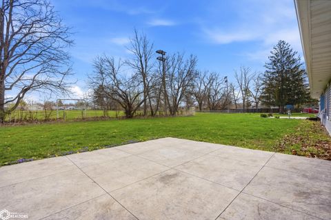 Tiny photo for 614 N Lincoln Street #102, Mount Pleasant, IA 52641 (MLS # 6337137)